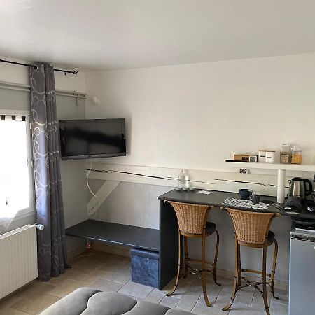 Le Beauvaisis Bed & Breakfast Esches Екстериор снимка