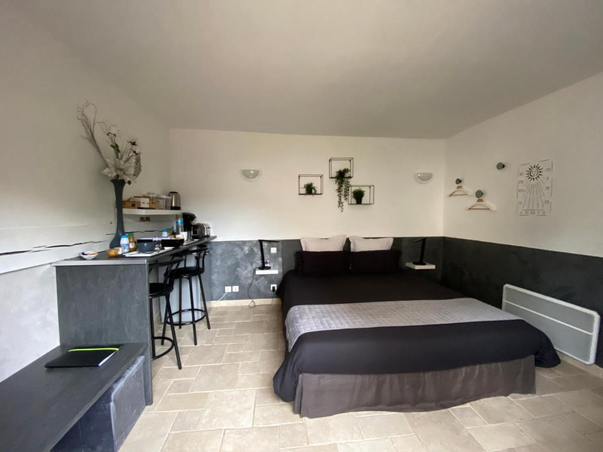 Le Beauvaisis Bed & Breakfast Esches Екстериор снимка