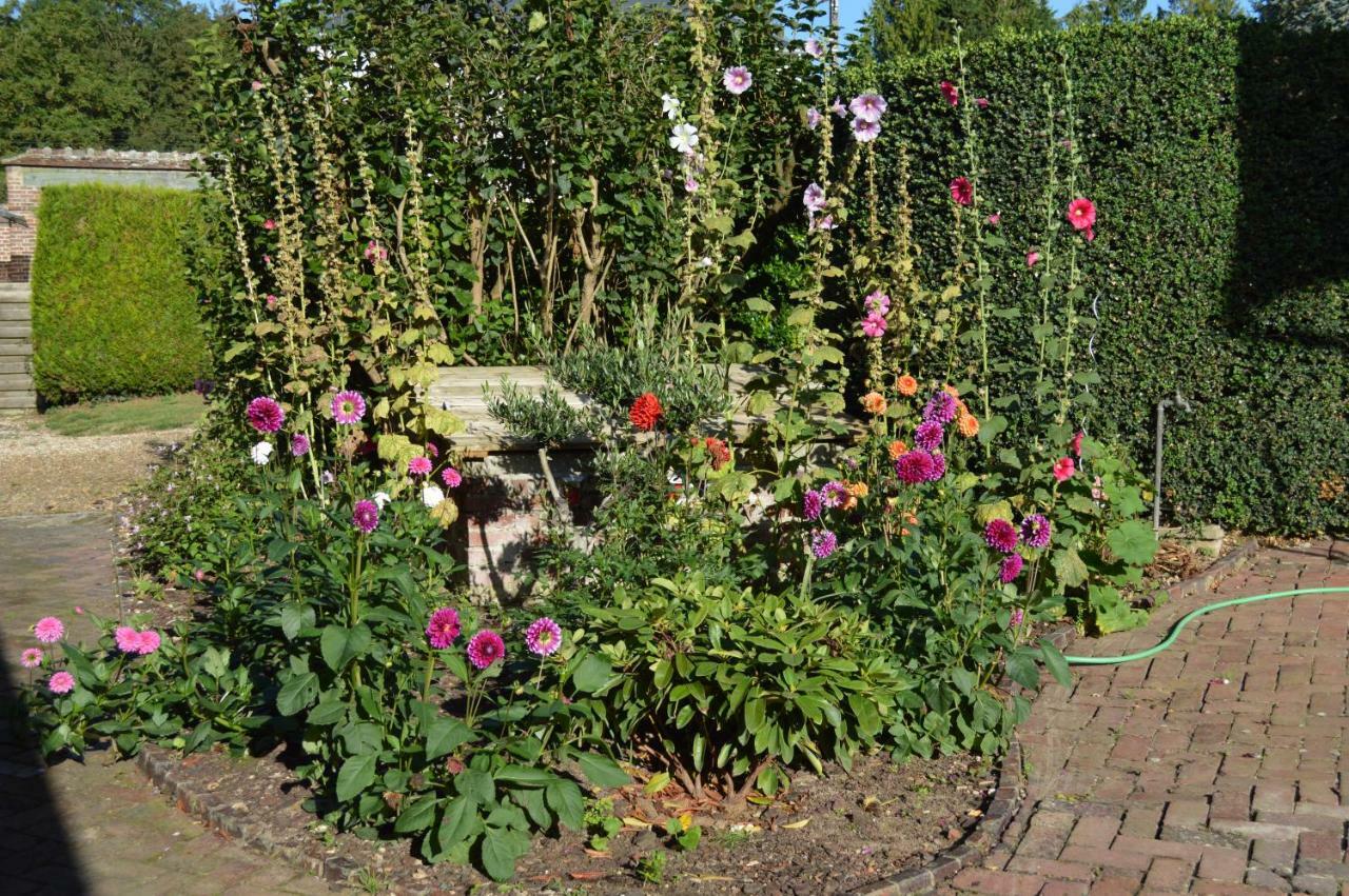 Le Beauvaisis Bed & Breakfast Esches Екстериор снимка